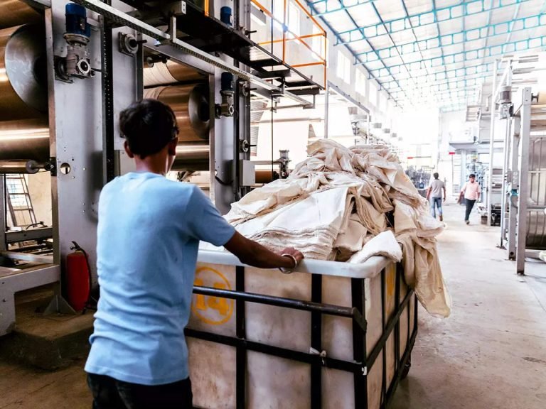 India's Textile Industry: Weaving a Path to Global Dominance